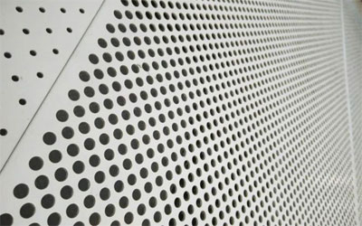 45 Degree Staggered Round Hole