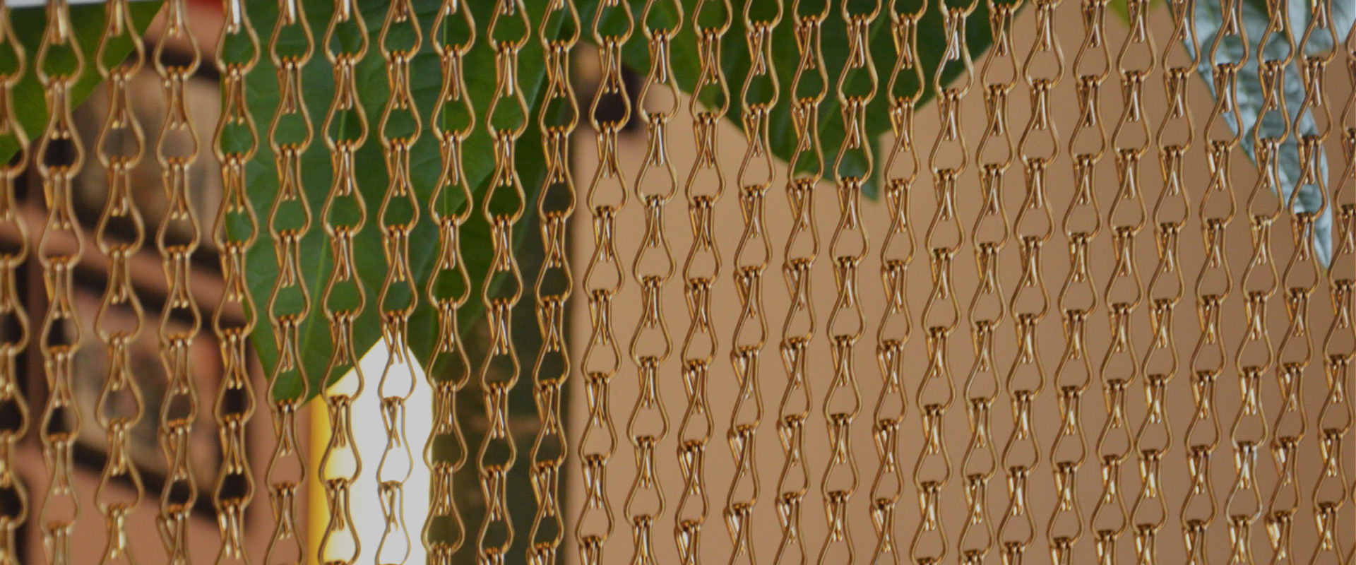 Metal-Coil-Curtain-banner2