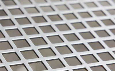 Square Hole Straight Pattern