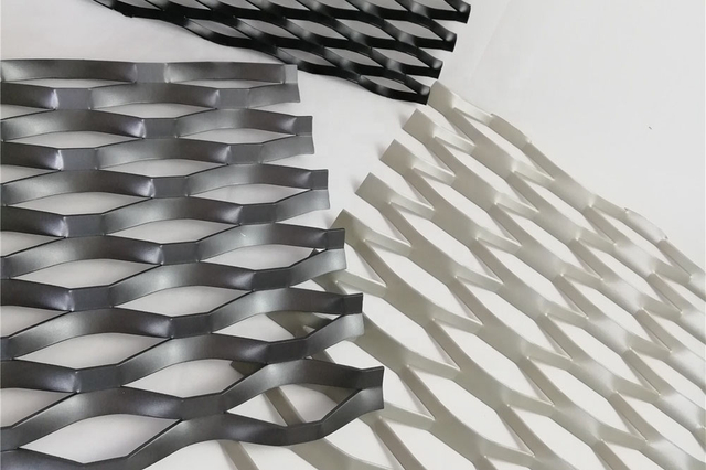 Aluminum-expanded-metal-1